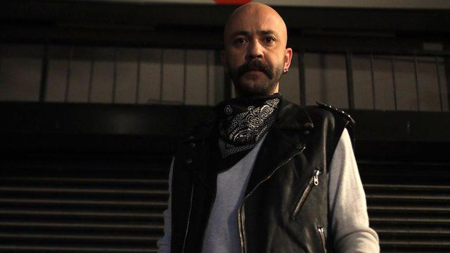 Çukur'a büyük final öncesi bomba transfer: Sarp Akkaya kadroya dahil oldu!