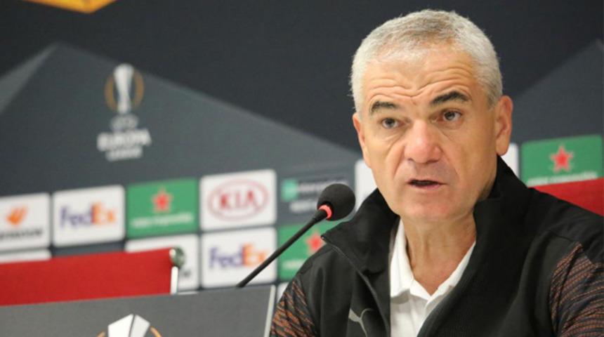 Rıza Çalımbay’dan Avrupa paylaşımı! 