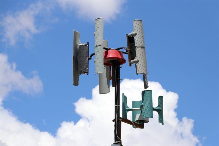 ABD'den Ağrı'daki köyüne dönüp kendi imkanlarıyla yaptığı rüzgar panelinden elektrik üretti G2