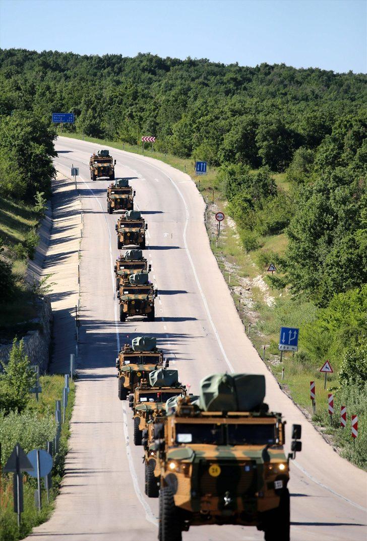 NATO Steadfast Defender 2021 Tatbikatı'na katılmak üzere yola çıkan Mehmetçik, Hamzabeyli Sınır Kapısı'ndan Bulgaristan'a geçiş yaptı G3