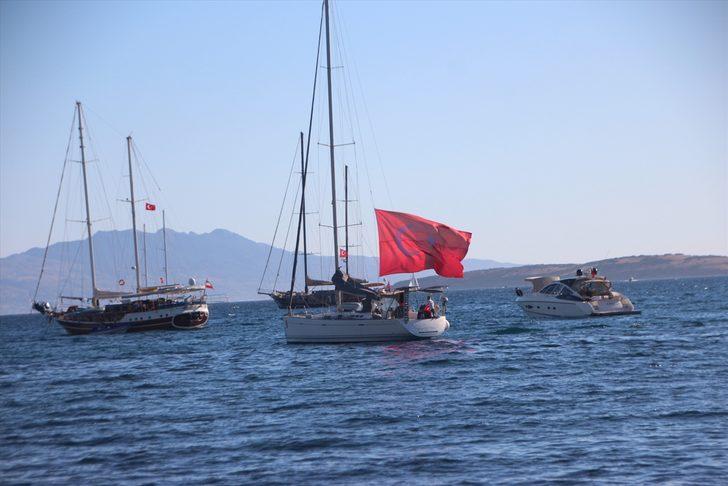Bodrum'da teknelerin bayraklı seyri ilgi gördü G3