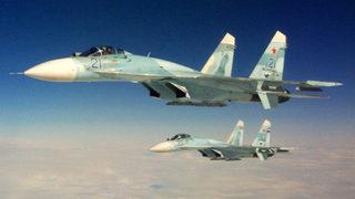 Rus avcı uçağı, Baltık Denizi’nde ABD’ye ait bombardıman uçağını engelledi