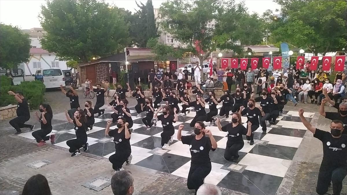 Adana'da 19 Mayıs Atat&uuml;rk&rsquo;&uuml; Anma, Gen&ccedil;lik ve Spor Bayramı kutlanıyor