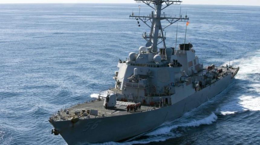 ABD savaş gemisi izinsiz olarak Güney Çin Denizi'ne girdi