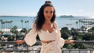Ebru Şahin bikinili fotoğraflarıyla büyüledi