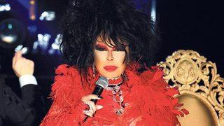 Hande Erçel’den sonra Bülent Ersoy’u karşısına aldı! Diva, fenomene çok sinirlendi