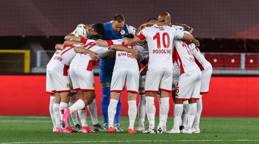 Antalyaspor'un '1000'ler sezonu kupa finaliyle noktalandı