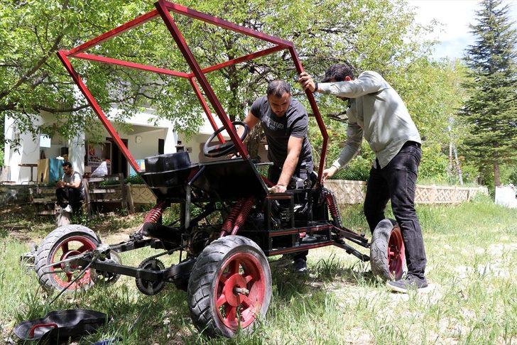 Elazığ'da iki arkadaş scooter motoru kullanarak engebeli araziler için araç tasarladı G2