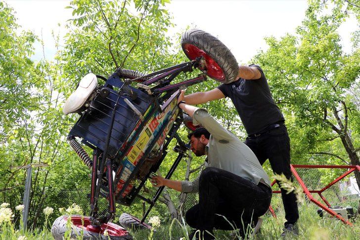 Elazığ'da iki arkadaş scooter motoru kullanarak engebeli araziler için araç tasarladı G3