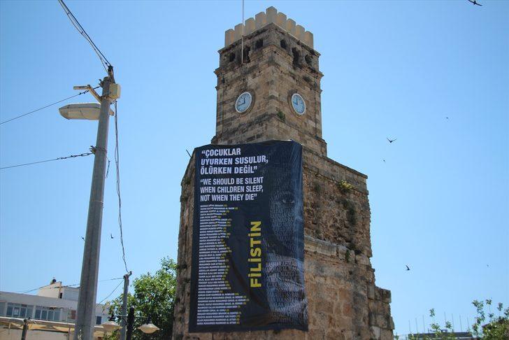 Antalya Kudüs Platformu üyeleri tarihi minareye Türk ve Filistin bayrağı astı G2