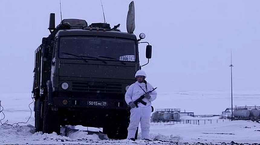 Rusya, Kuzey Kutbu'ndaki g&ouml;vde g&ouml;sterisiyle ne hedefliyor?