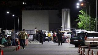 Tinerle oynarken canlarından oluyorlardı