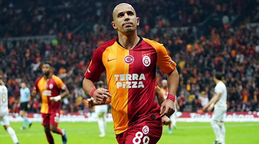 Olympiakos'tan Feghouli için 3 yıllık teklif
