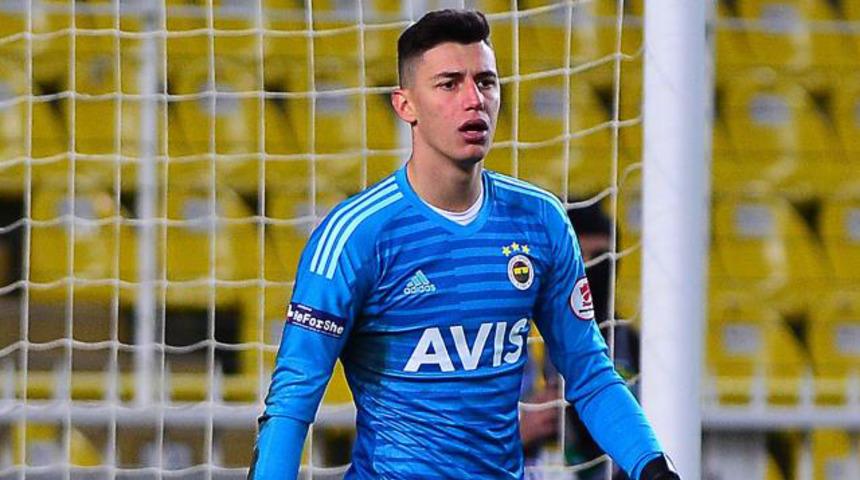 Atletico Madrid, Fenerbahçeli Berke Özer'e talip oldu