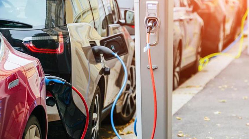 Küresel batarya üretim kapasitesi, 2030'da 6 bin 600 gigavatsaate yükselecek