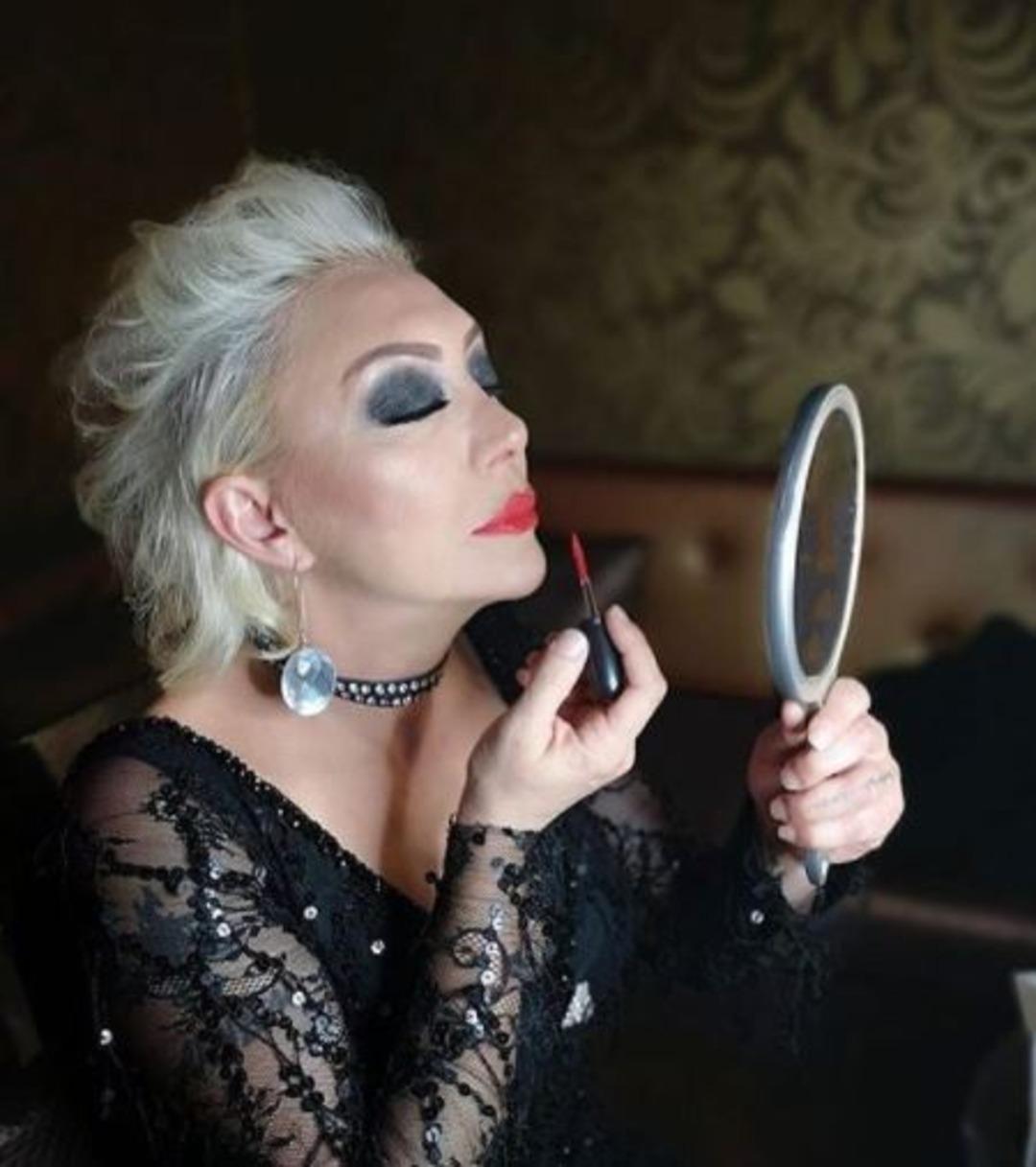 G&uuml;ll&uuml; kimdir? G&uuml;ll&uuml; ka&ccedil; yaşında ve nereli? Ger&ccedil;ek adı ne? İşte G&uuml;ll&uuml; hayat hikayesi&hellip;