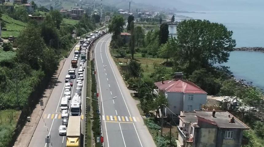 Rize'ye 30 bin kişi akın etti! Vali'den uyarı geldi