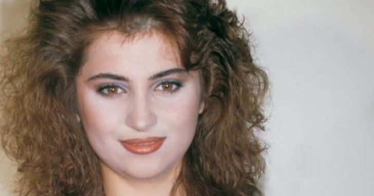  Songül Karlı'nın dekolteli fotoğrafı yine ses getirdi! İşte 47 yaşındaki ünlü türkücünün şaşırtan değişimi... G1