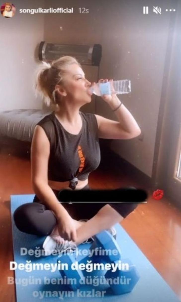  Songül Karlı'nın dekolteli fotoğrafı yine ses getirdi! İşte 47 yaşındaki ünlü türkücünün şaşırtan değişimi... G4