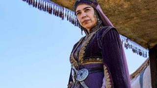 Yeşim Ceren Bozoğlu plajda boks torbası bulunca...