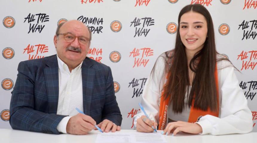 Eczacıbaşı VitrA, Saliha ile devam ediyor