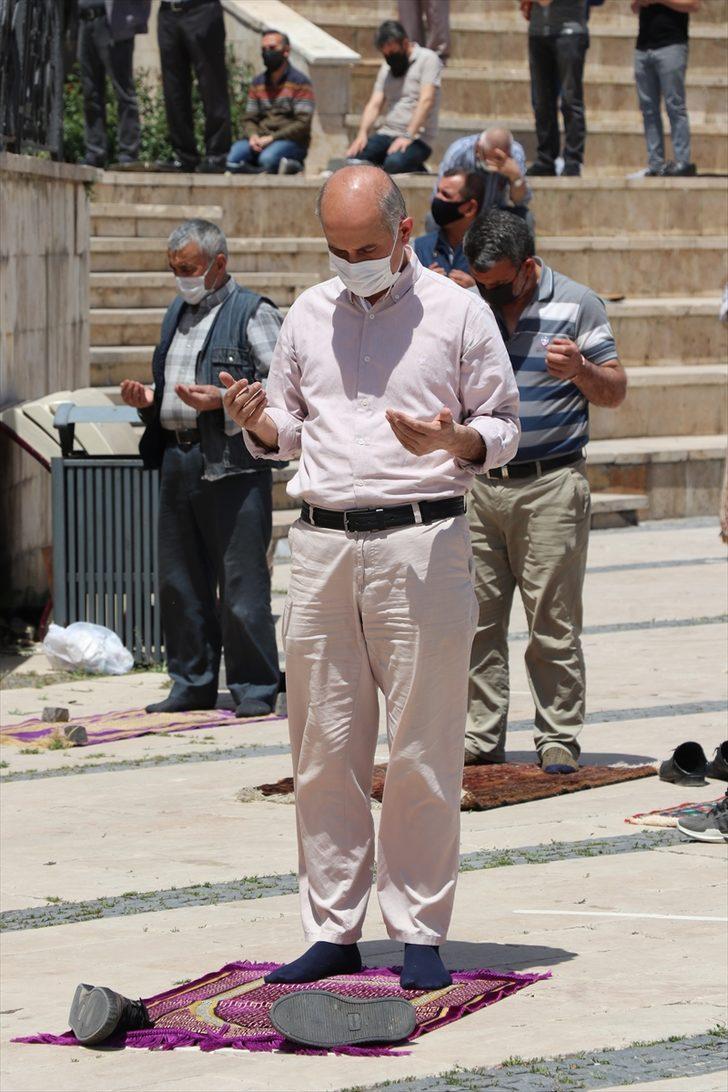 Sivas, Kayseri ve Kırşehir'de kuraklığa karşı camilerde yağmur duası edildi G3