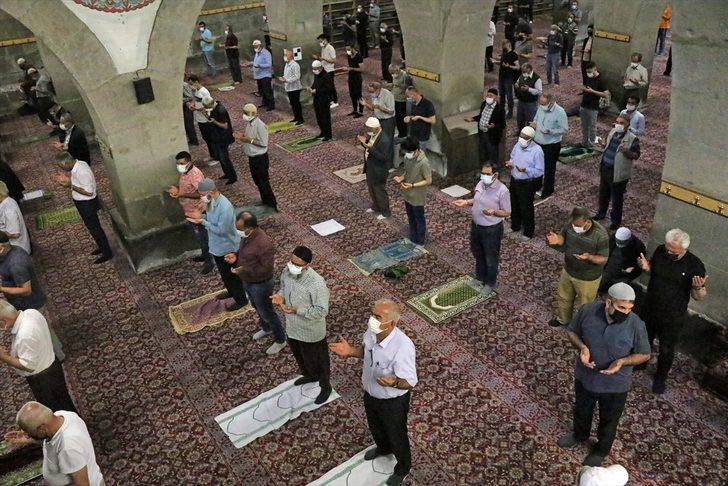 Sivas, Kayseri ve Kırşehir'de kuraklığa karşı camilerde yağmur duası edildi G4