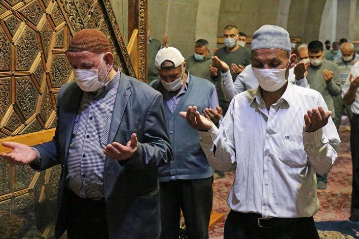 Sivas, Kayseri ve Kırşehir'de kuraklığa karşı camilerde yağmur duası edildi G5