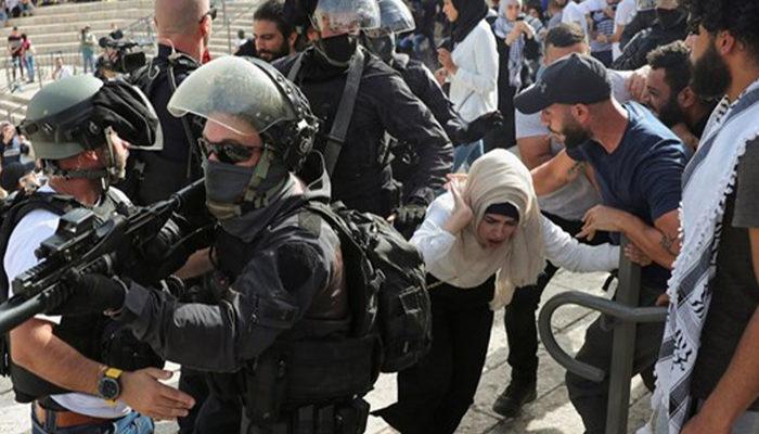 Son Dakika: İsrail polisi, cuma namazı sonrası cemaate saldırdı