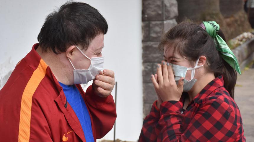 Down sendromlu aşıkları aşı buluşturdu