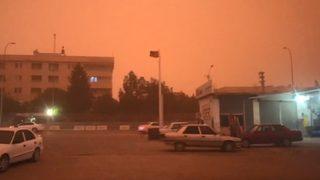 Suriye’den gelen toz bulutu Şanlıurfa’yı esir aldı