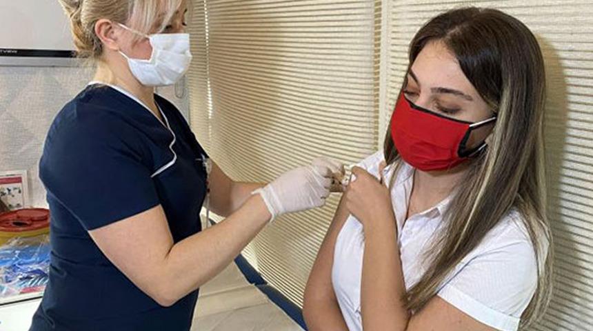 Bakan Bilgin duyurdu: İş güvenliği uzmanları aşı takvimine dahil edildi