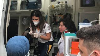 Bursa'da komşular arasında satırlı bıçaklı kavga: 1’i ağır 4 yaralı