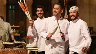 Kadir Doğulu Aşkın Tarifi için kebap hazırladı!