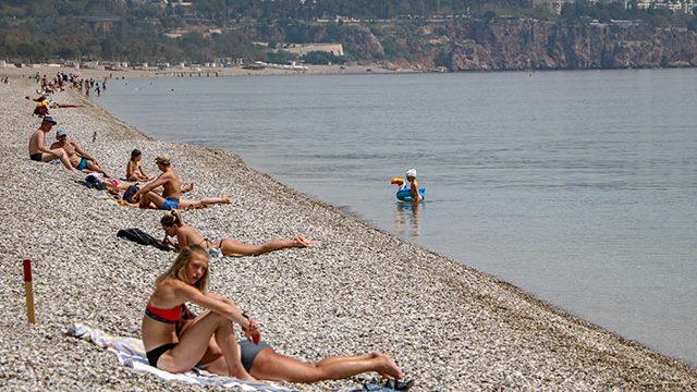 Prof. Dr. Kurnaz: Türkiye'de yaz turizmi olmayacak