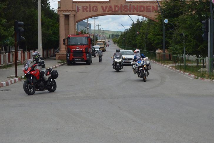 Motosiklet markalarının Türkiye yöneticileri Frig Vadisi'ni gezdi G4