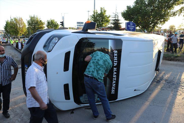Elazığ'da 3 aracın karıştığı kazada 19 kişi yaralandı G1