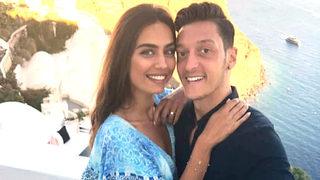Fenerbahçeli futbolcu Mesut Özil ile Amine Gülşe’nin saatlerinin fiyatı dudak uçuklattı! Tamı tamına 10 milyon lira