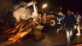 Amasya’da çıkan yangın 2 mobilya atölyesinde hasara neden oldu