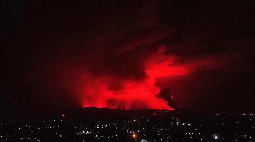 Nyiragongo Yanardağı patladı! En az 3 bin 500 kişi baş ülkeye kaçtı