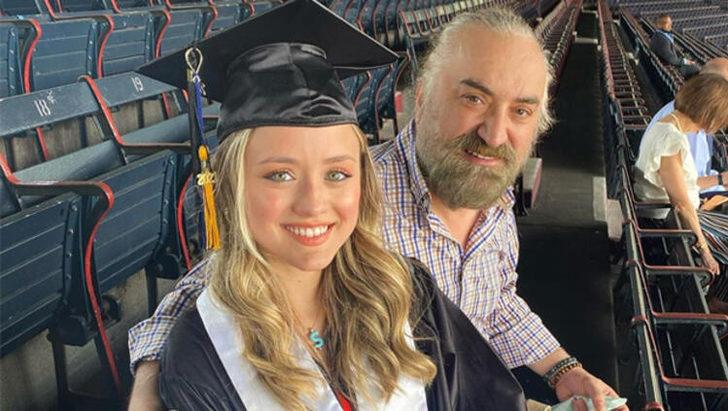 Volkan Konak'in kızını görenler şaştı kaldı! İşte Ünlü isimler ve mezun oldukları bölümler G1