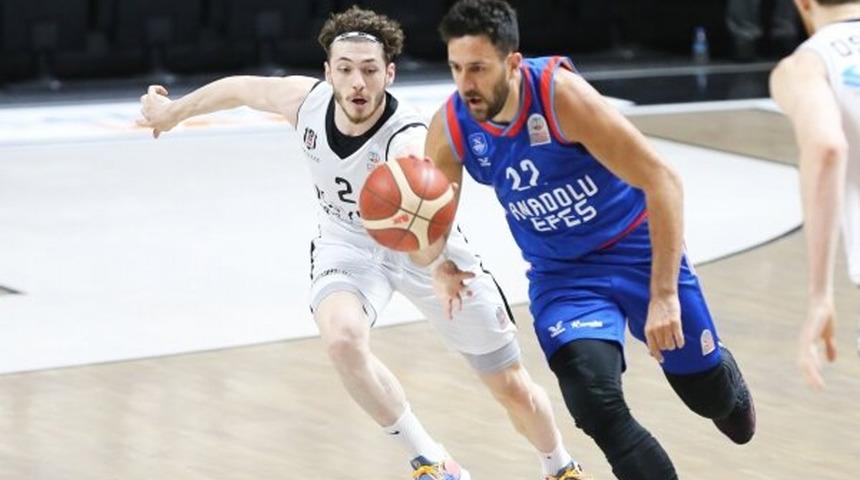 Anadolu Efes, 3-0'la finale yükseldi
