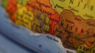 Nijerya'da akaryakıt istasyonunda meydana gelen patlamada 64 kişi yaralandı