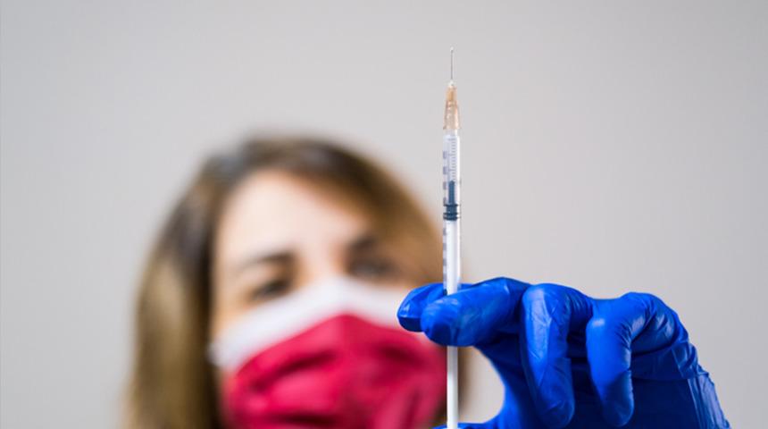 Sağlık Bakanlığı yapılan aşı sayısını a&ccedil;ıkladı