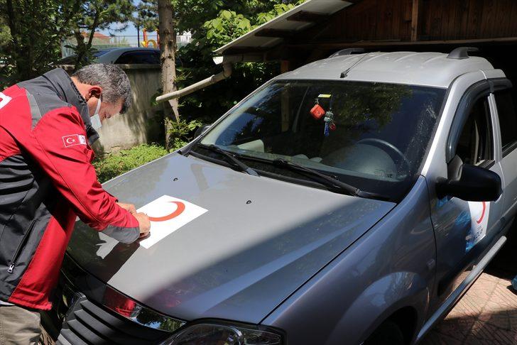 Kovid-19'dan ölen babanın otomobili vasiyeti üzerine Türk Kızılaya bağışlandı G4