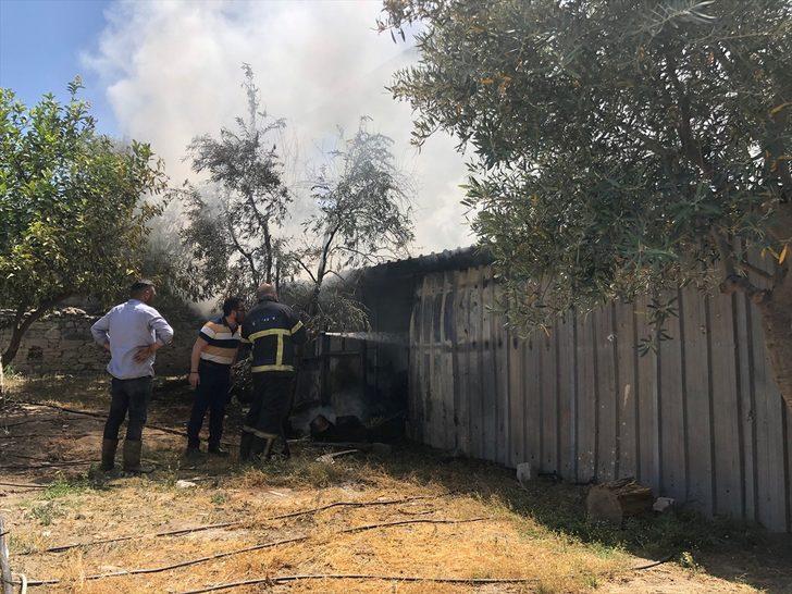 Aydın'da caminin deposunda çıkan yangında 1 çocuk dumandan etkilendi G2