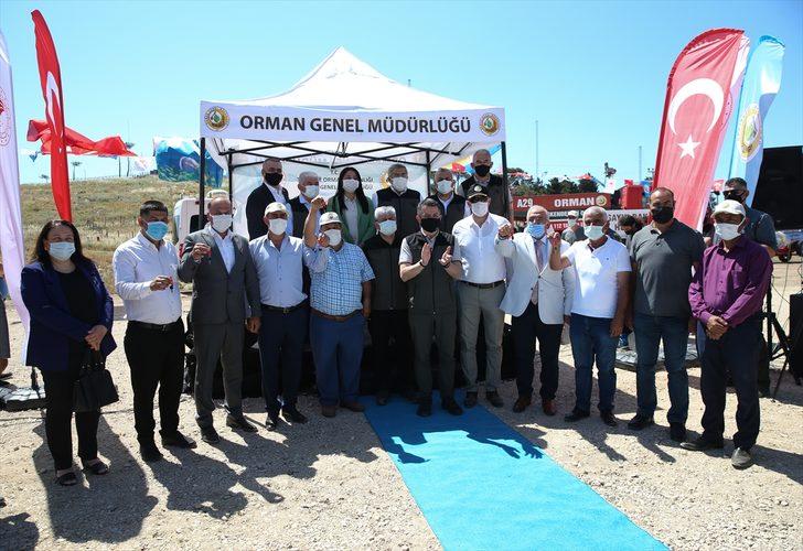 Bakan Bekir Pakdemirli, Adana'daki yangında ekili arazilerin zarar görmediğini bildirdi G3