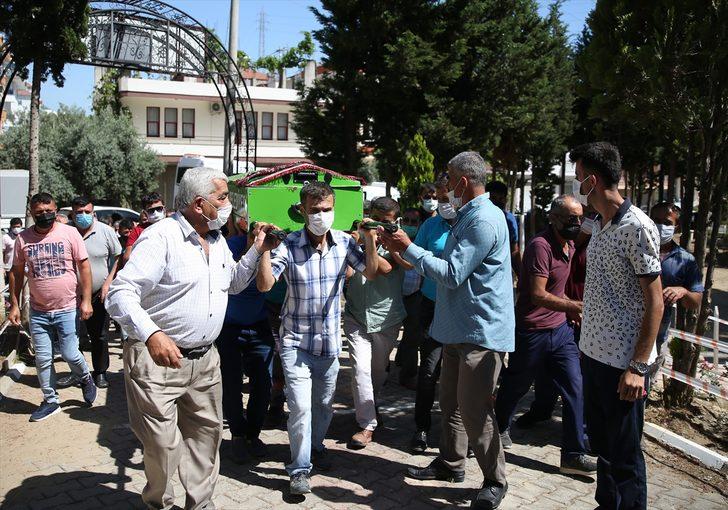 Antalya'da eşi tarafından öldürülüp çukura gömüldüğü iddia edilen kadının cenazesi defnedildi G1