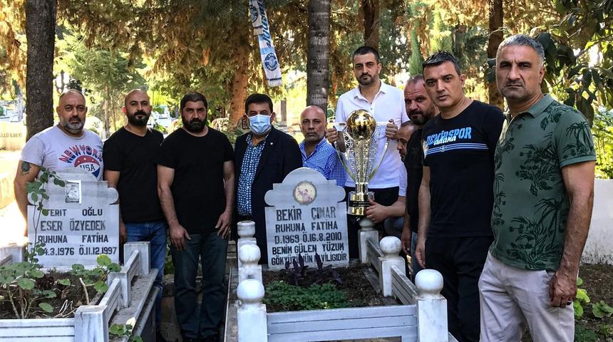 Şampiyonluk kupası Bekir Çınar’ın mezarına götürüldü