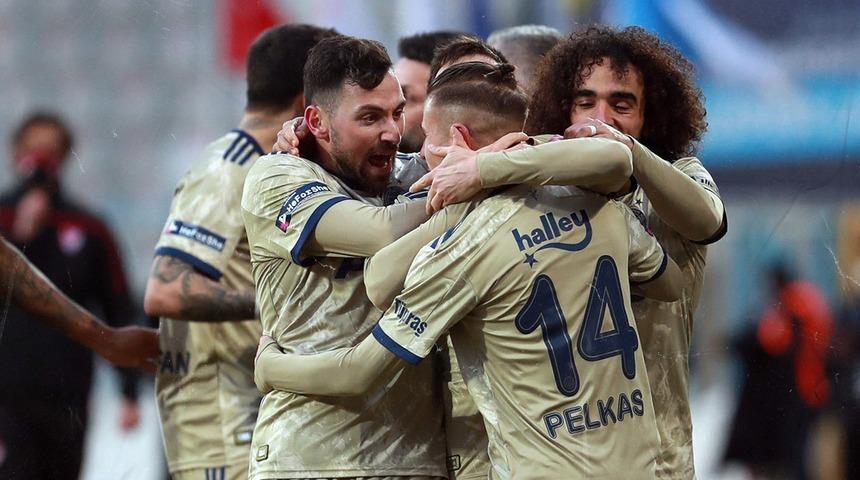 Fenerbahçeli Sinan Gümüş'e teklif yağmuru